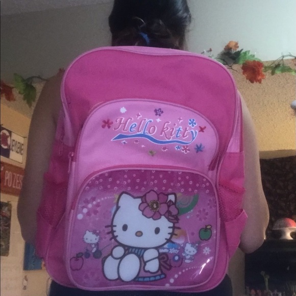 HELLO KITTY FULL SIZE BACKPACK 🎀 - Picture 6 of 9